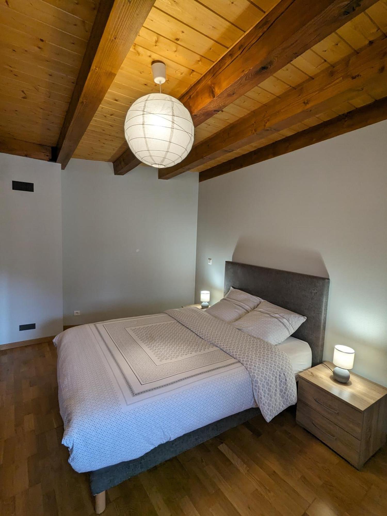 Petite Maison De Village Situee Entre Lacs, Cascades Et Montagnes Virieu-le-Grand 외부 사진
