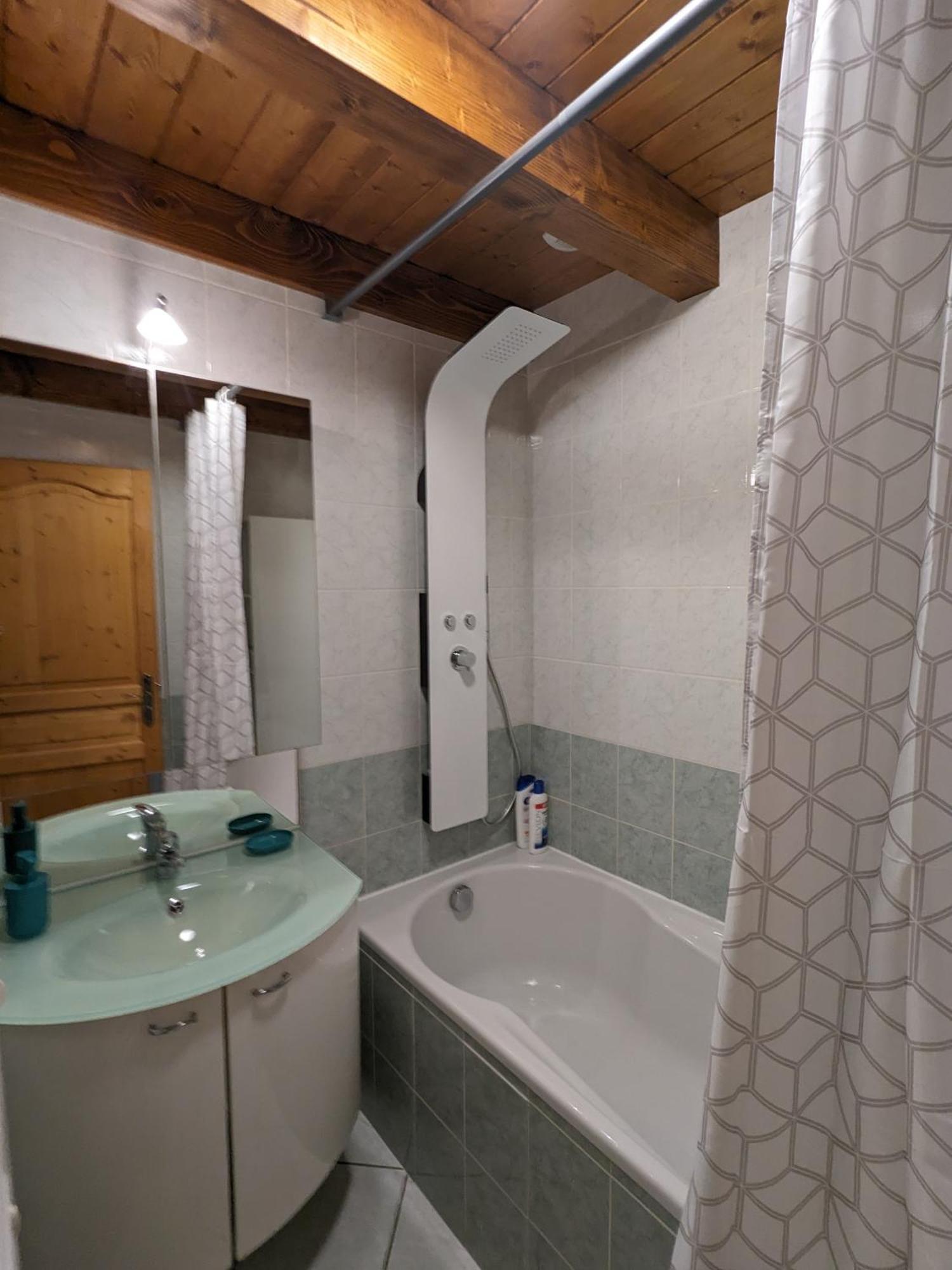 Petite Maison De Village Situee Entre Lacs, Cascades Et Montagnes Virieu-le-Grand 외부 사진